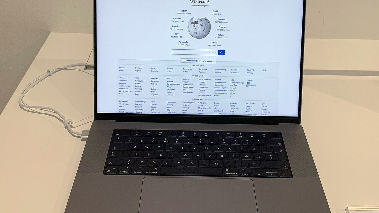 MacBook Pro deals: Save up to $600 with proven offers